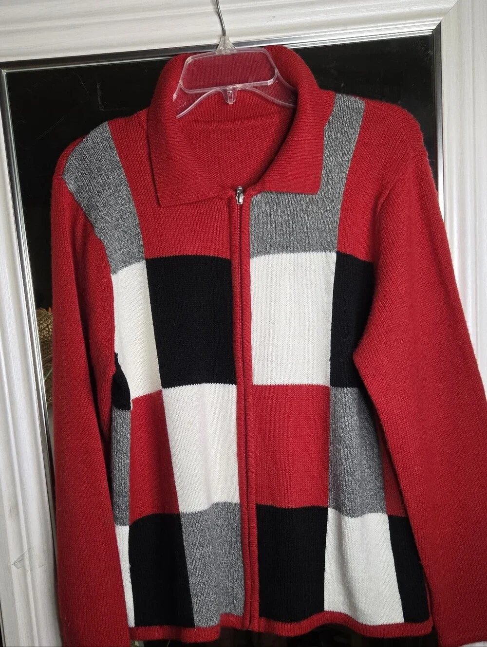 ​Vintage Red, Black, Grey & White Colorblock Zip-Up Sweater